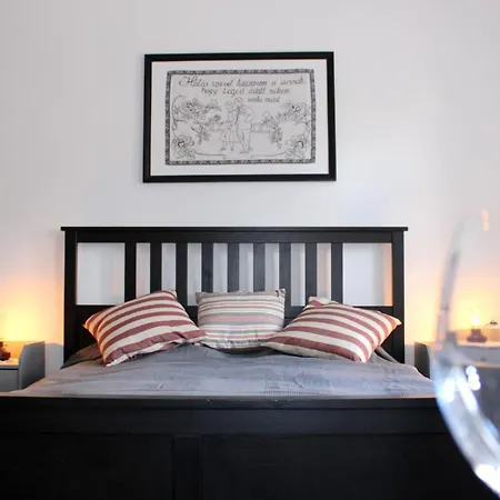 Lankas Vendeghaz - * Hollókő