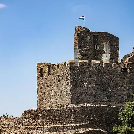 בית נופש Lankas Vendeghaz - Hollókő