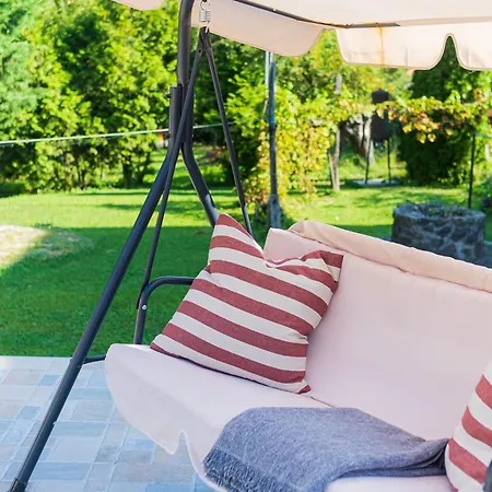 Lankas Vendeghaz - בית נופש