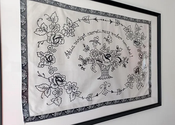 Lankas Vendeghaz - *